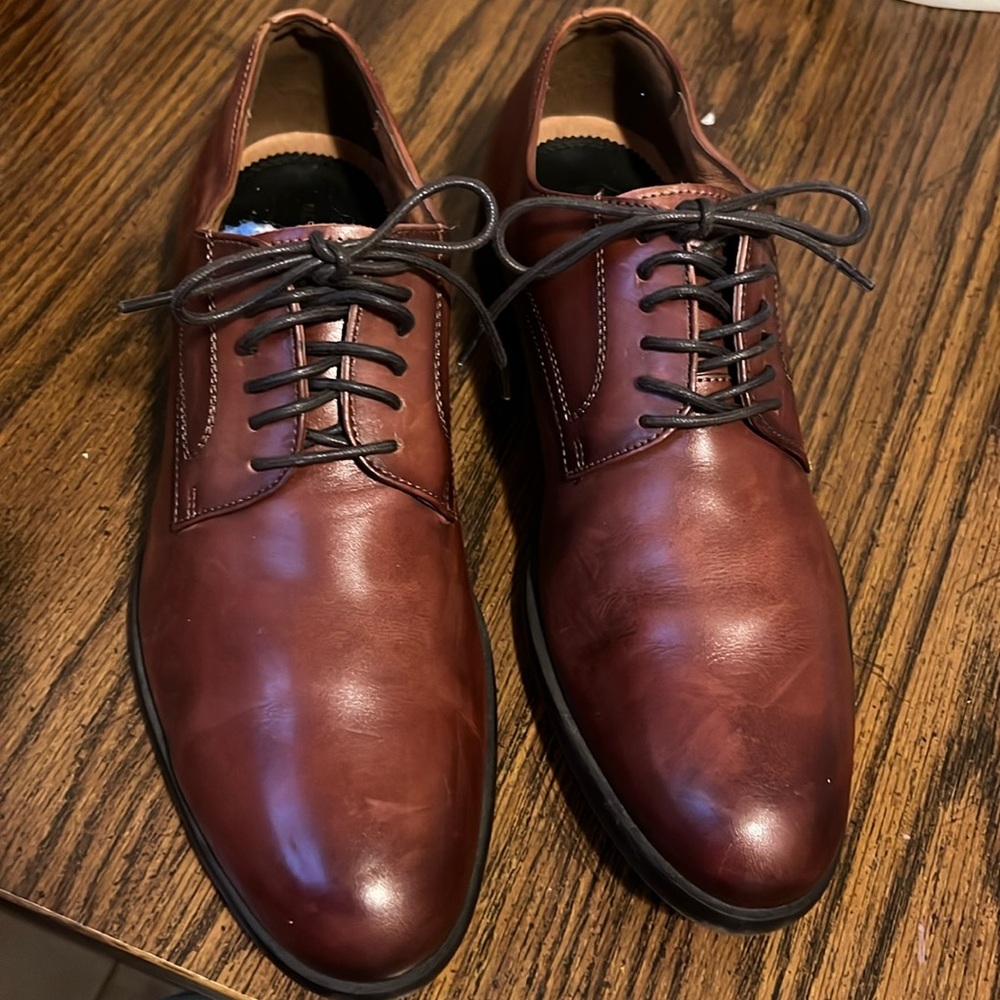 Blake McKay T14 Nolan Oxford’s size 8.5. Leather upper. preowned great condition